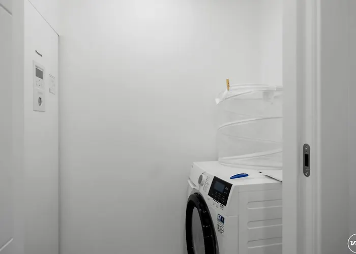 Vivi Homes - Jade Beautiful With Spa, Pool And Cinema 200 Meters From The Апартаменты Фуэнхирола