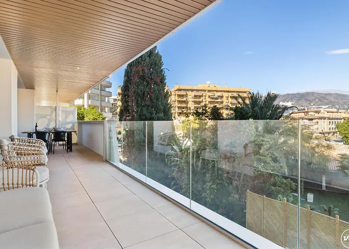 Vivi Homes - Jade Beautiful With Spa, Pool And Cinema 200 Meters From The * Фуэнхирола