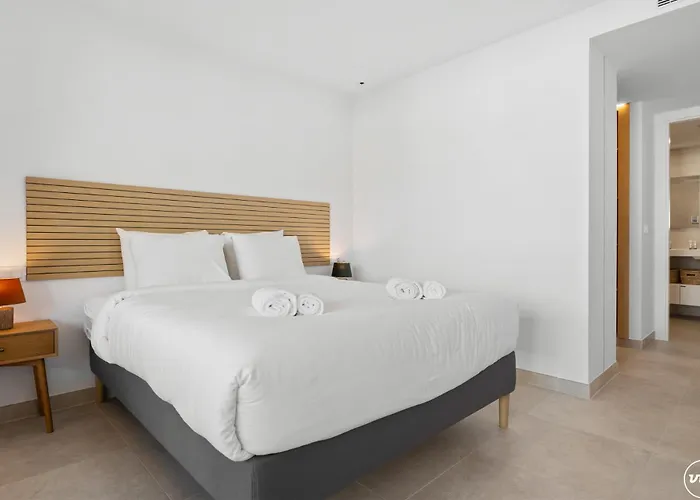 Vivi Homes - Jade Beautiful With Spa, Pool And Cinema 200 Meters From The Апартаменты Фуэнхирола