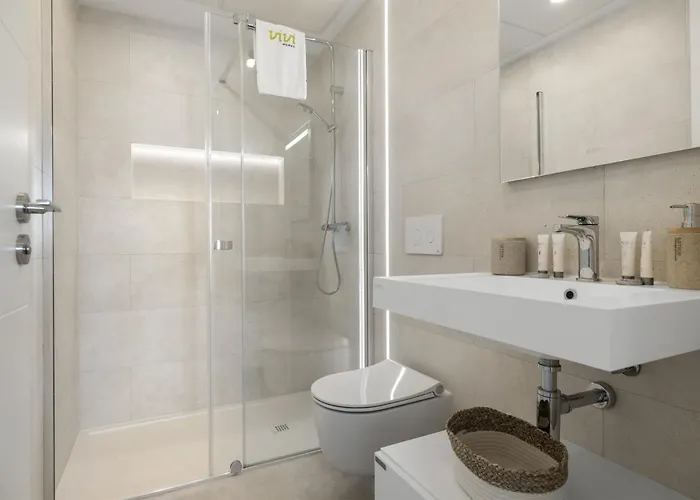 Vivi Homes - Jade Beautiful With Spa, Pool And Cinema 200 Meters From The Апартаменты Фуэнхирола